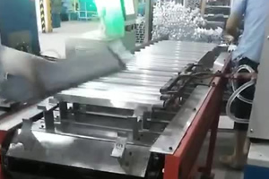 鋁件退火機(jī)現(xiàn)場視頻